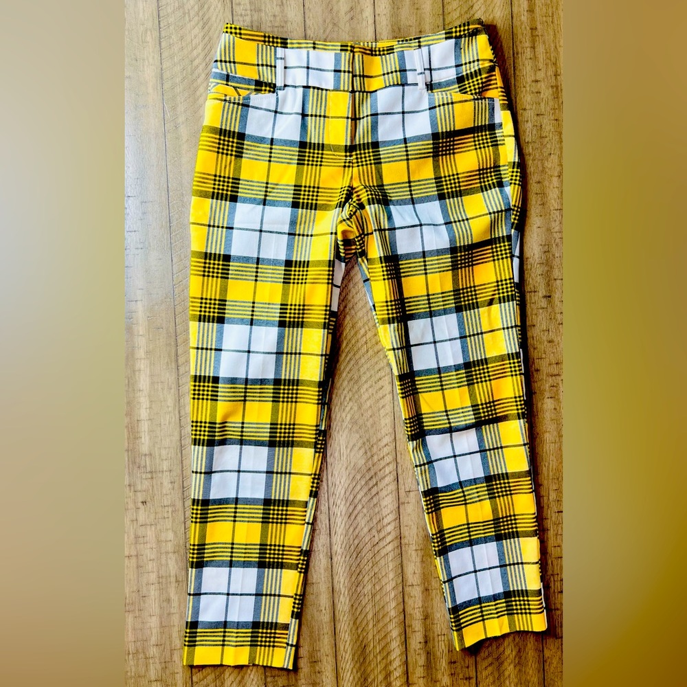 7th Avenue New York & Company - Size 4